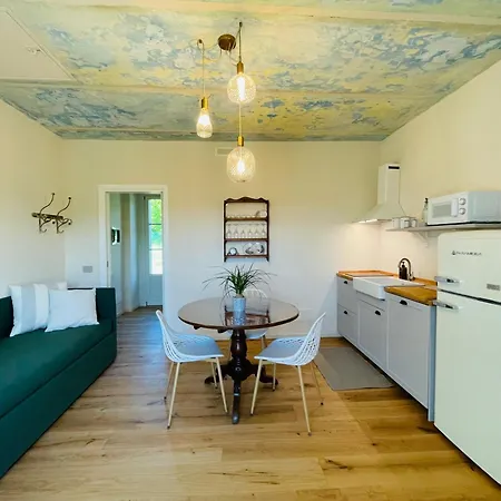 Holiday home Cascina Piandamiane, Sostenibile E Charme D'epoca Nella Natura Delle Langhe