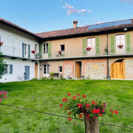Cascina Piandamiane, Sostenibile E Charme D'epoca Nella Natura Delle Langhe Holiday home *