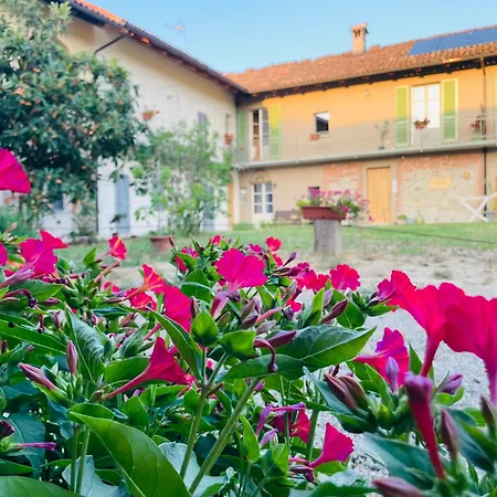 Cascina Piandamiane, Sostenibile E Charme D'epoca Nella Natura Delle Langhe